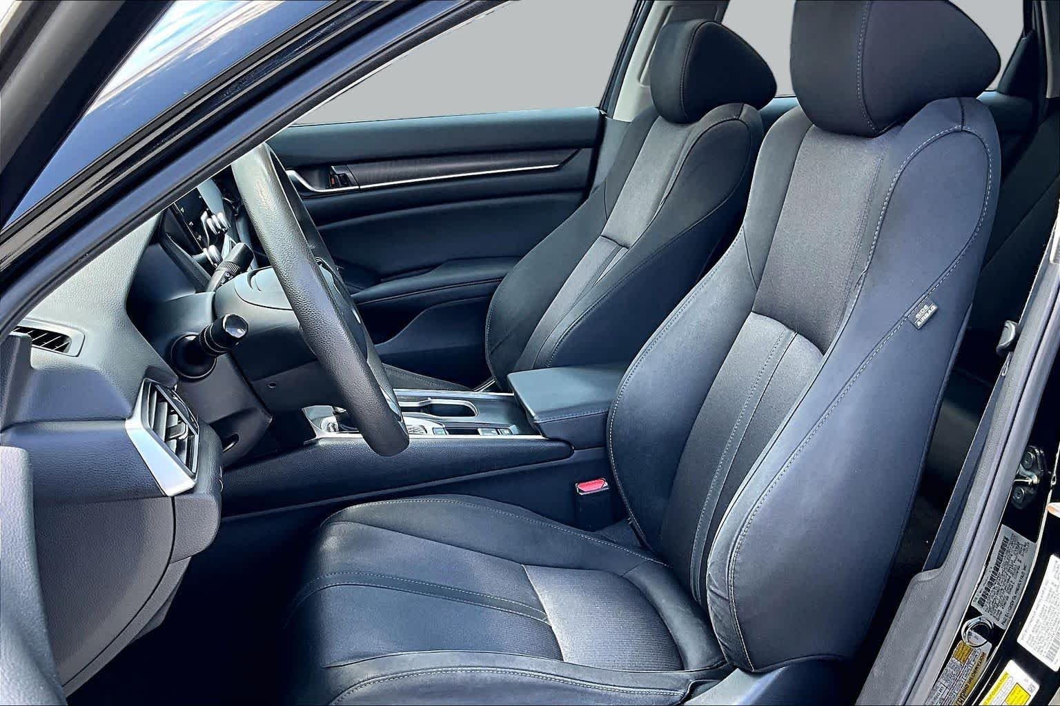 Used 2020 Crystal Black Pearl Honda EX image 8