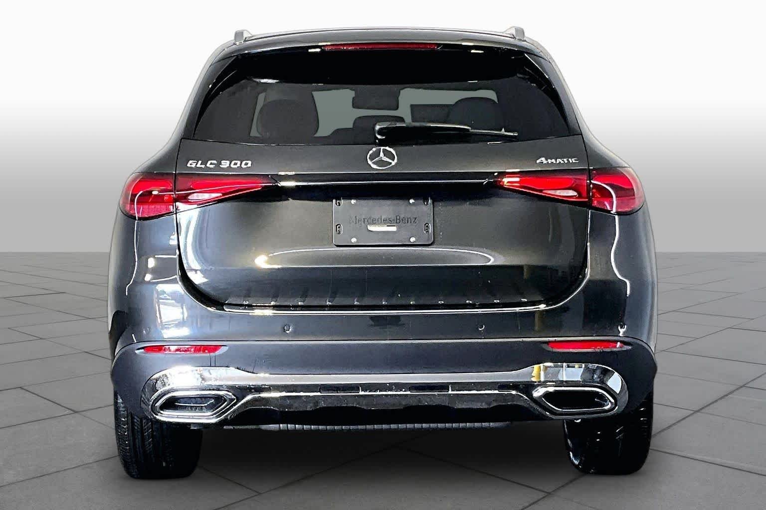 New 2026 Graphite Grey Metallic Mercedes-Benz GLC 300 image 4