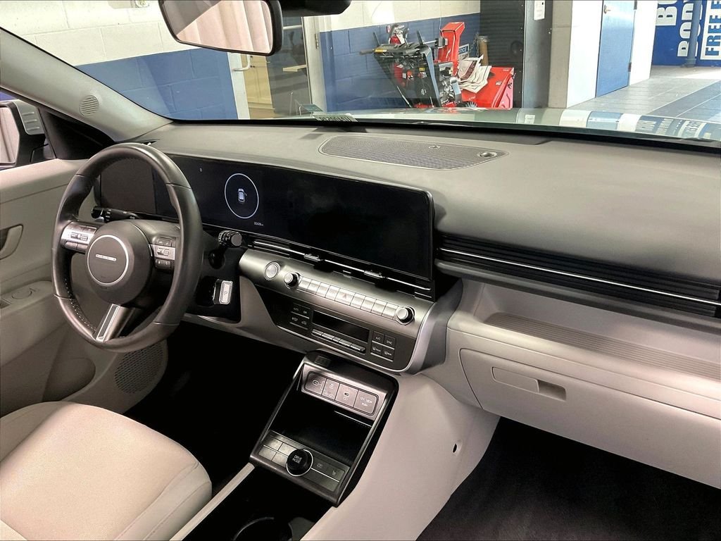 Used 2024 Green Hyundai SEL image 14