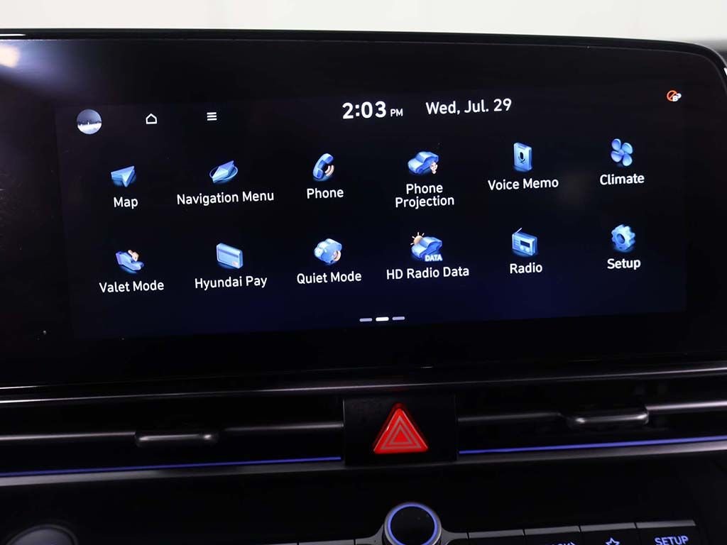 Used 2025 Black Hyundai SEL Convenience image 41