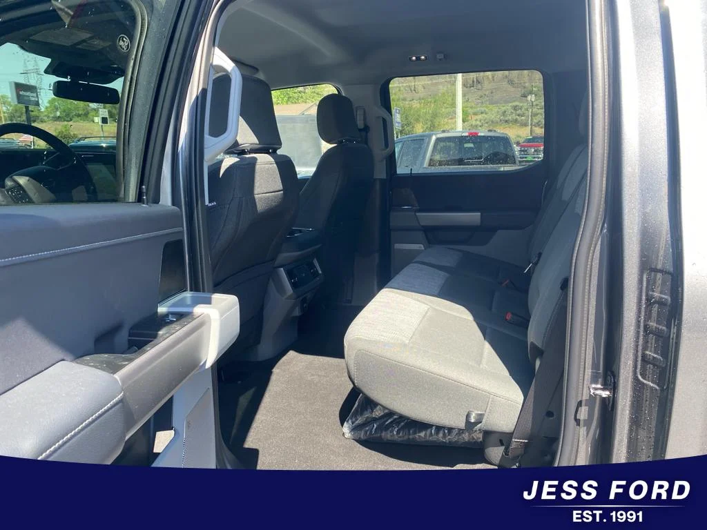 2026 Ford F-250 Super Duty XLT - Photo 10