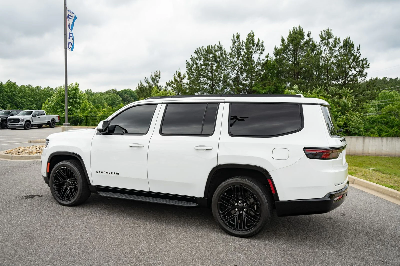 Used 2022 White Jeep Series I image 7