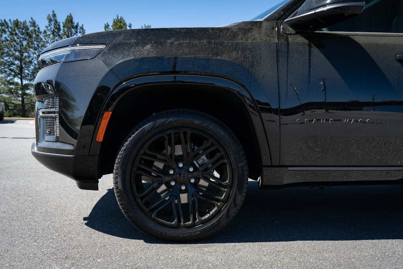 New 2026 Black Jeep Limited Reserve image 4