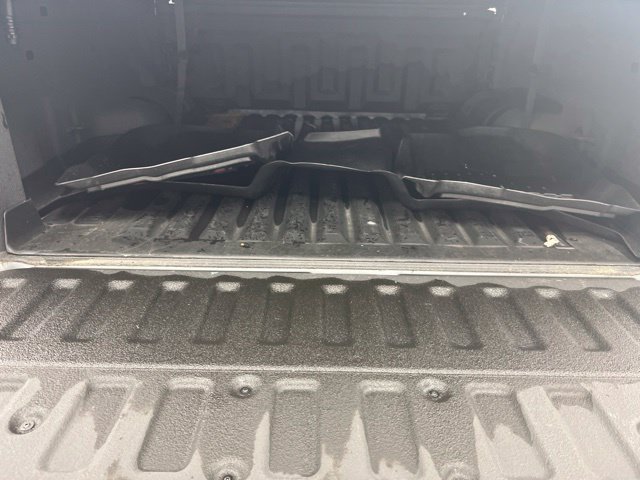 Used 2019 Silver Ford XLT image 9