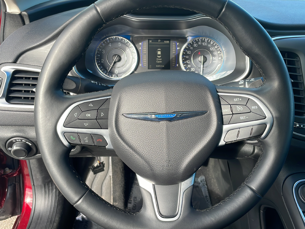 Used 2015 Red Chrysler Limited image 38