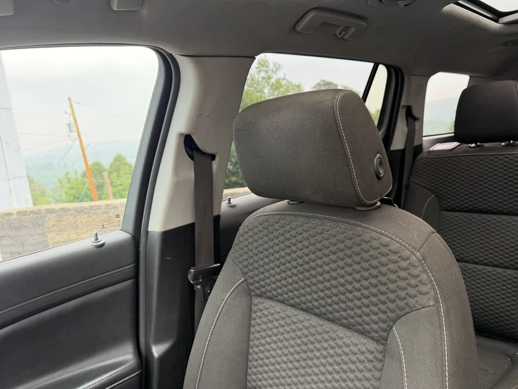 Used 2019 EBONY TWILIGHT METALLIC GMC SLE image 21