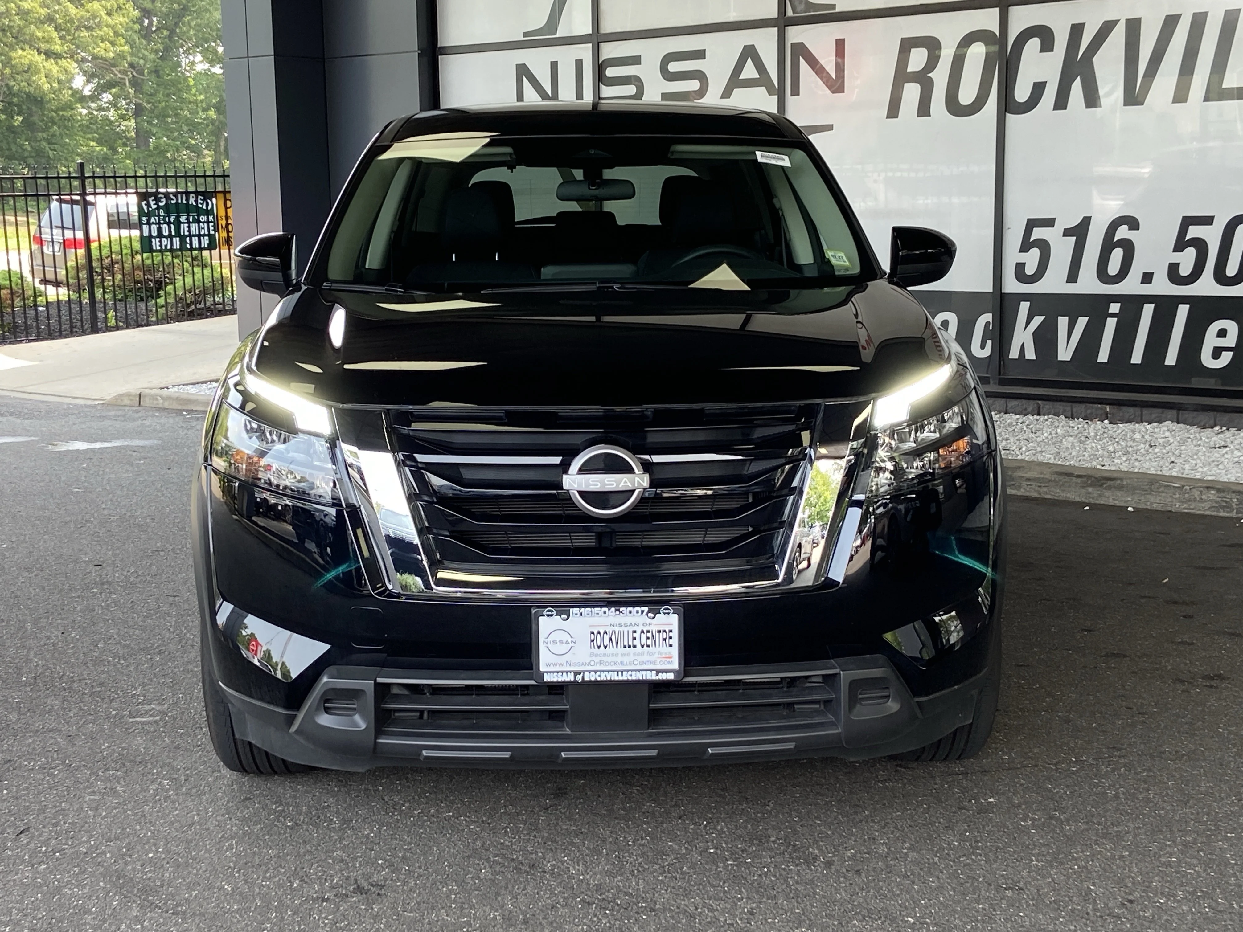Used 2025 Super Black Nissan S image 3