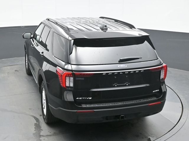 Used 2025 Black Ford Active image 10