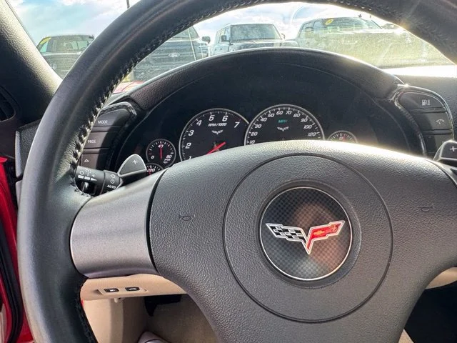 Used 2007 Victory Red Chevrolet  image 23