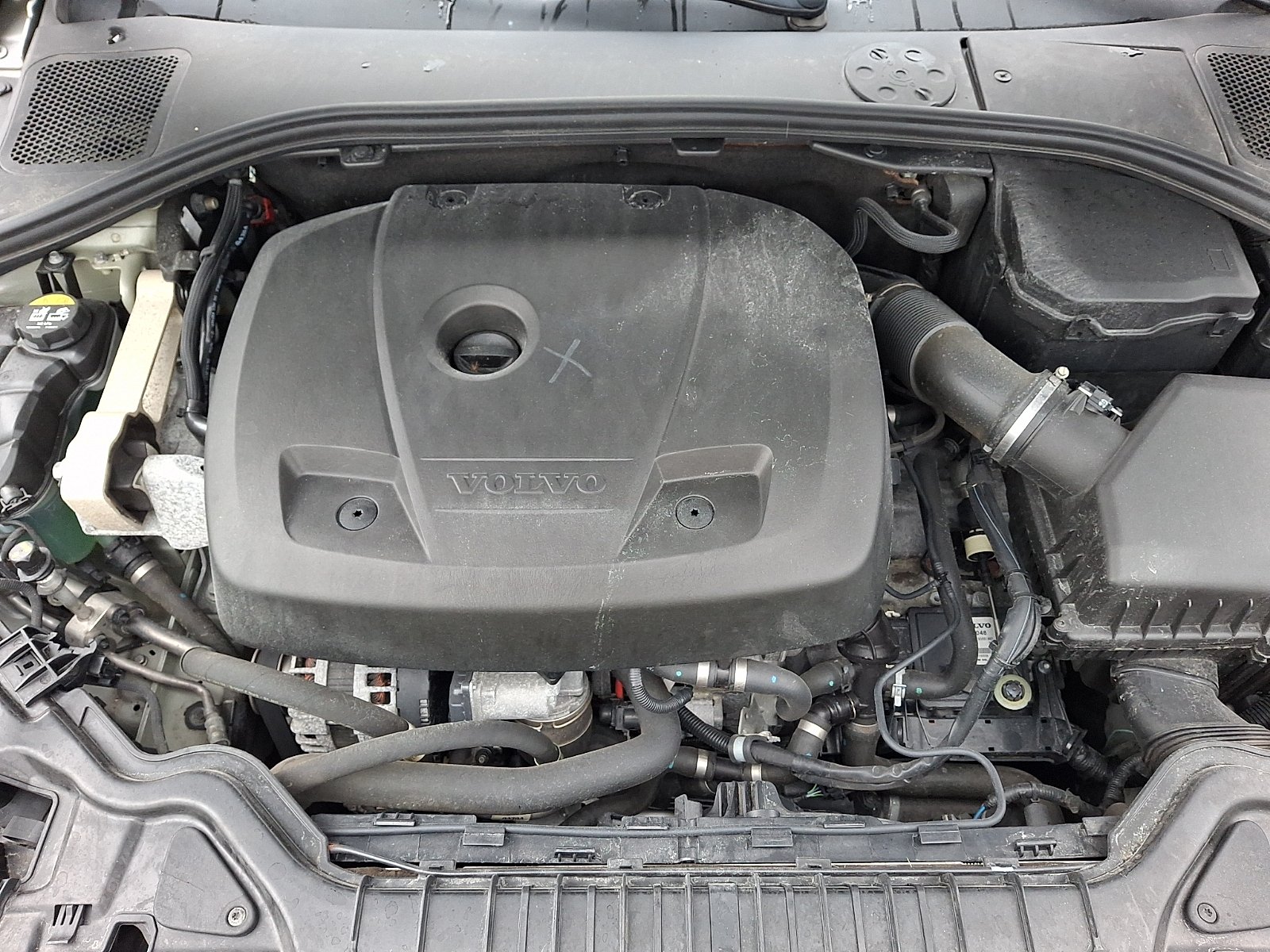 Used 2018 Electric Silver Metallic - 477 Volvo Dynamic image 26