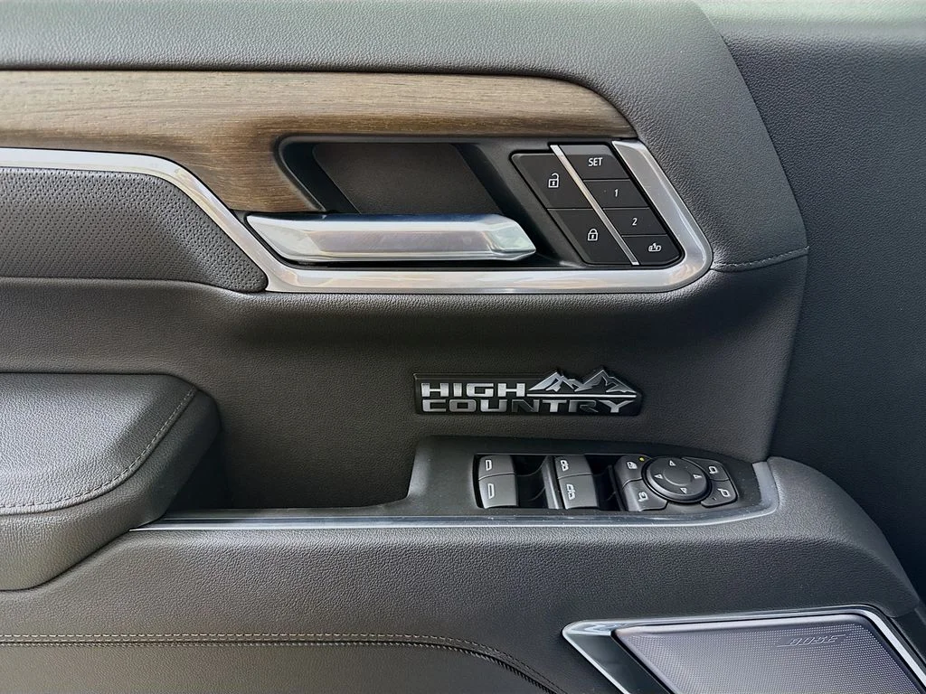 New 2026 White Chevrolet High Country image 18