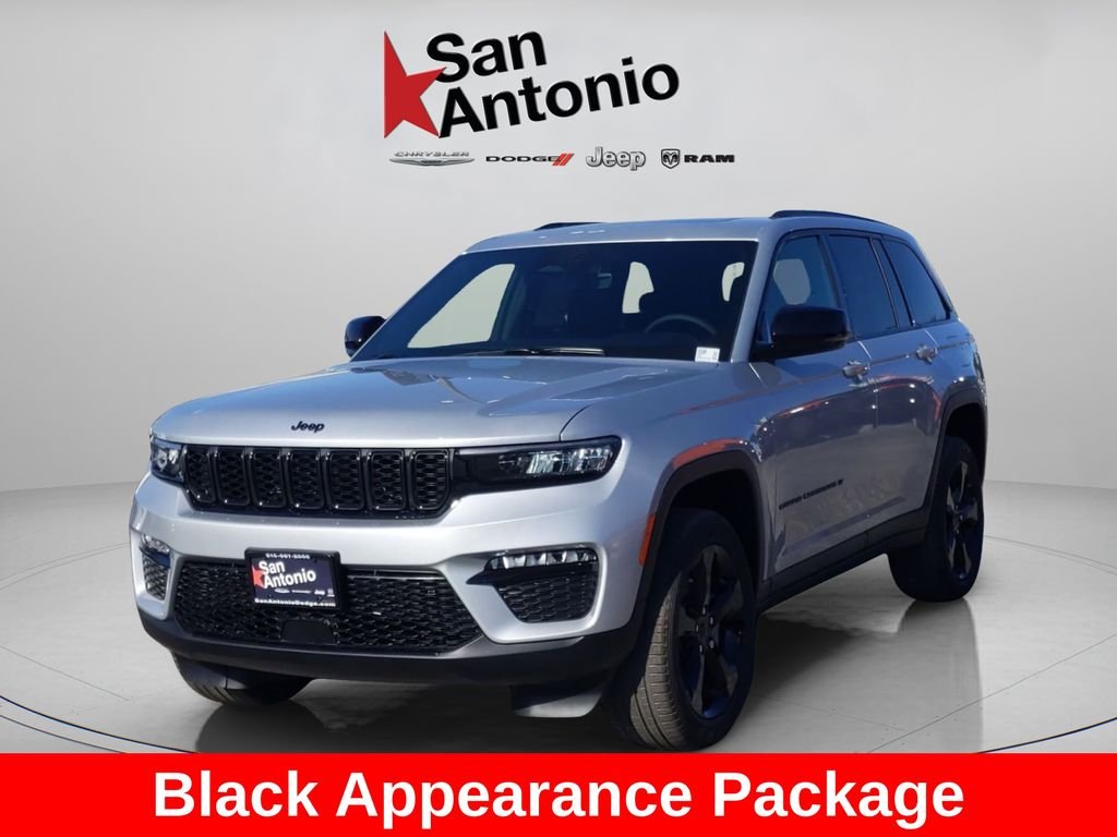 New 2025 Silver Zynith Exterior Paint Jeep Limited image 4