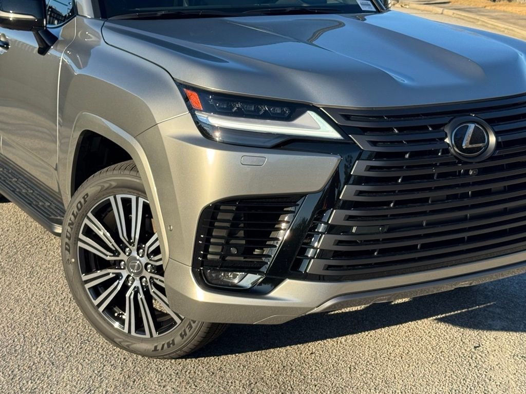 2025 Lexus LX 700h Luxury - Photo 6