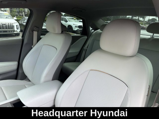 Used 2024 Silver Hyundai SEL image 11