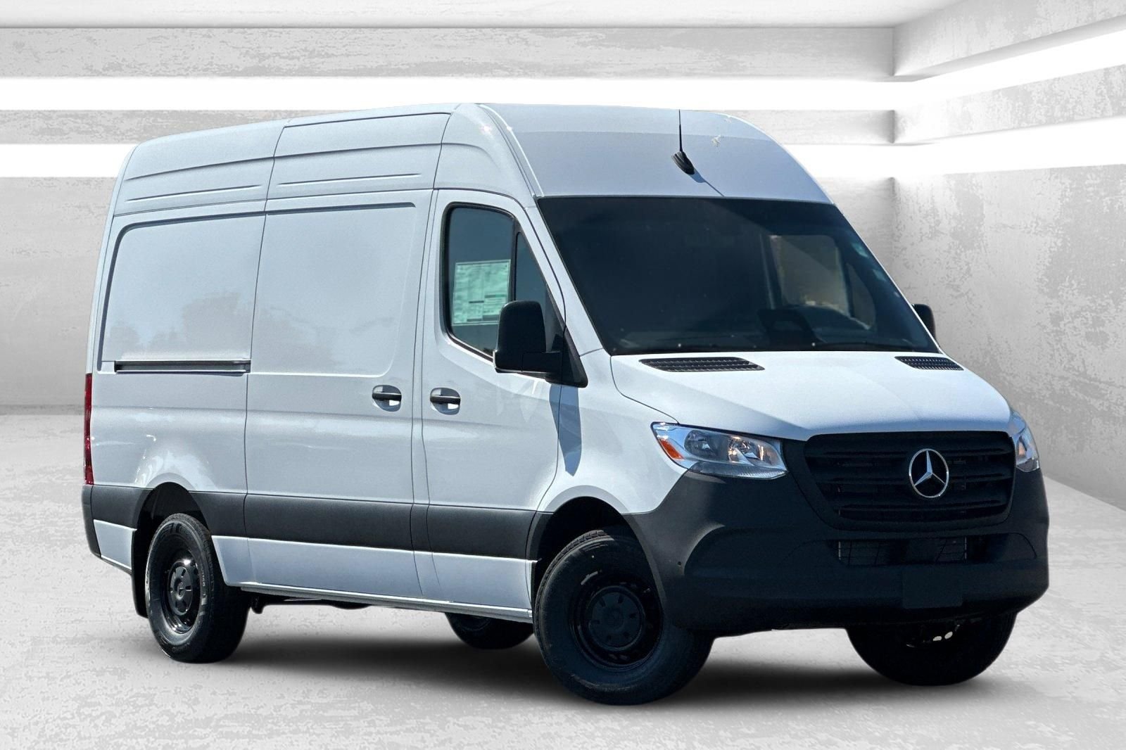 2025 Mercedes-Benz Sprinter 2500 144 WB HO's photo