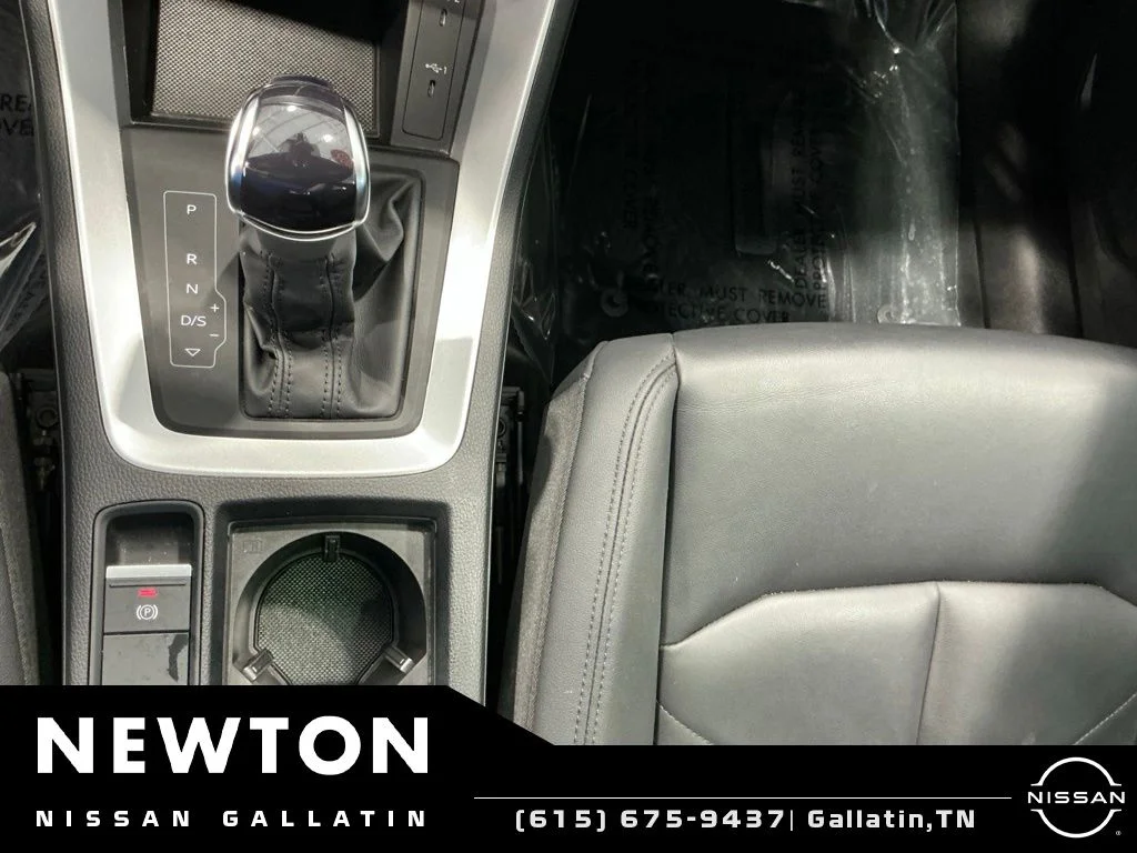 Used 2025 Arkona White Audi Premium image 29
