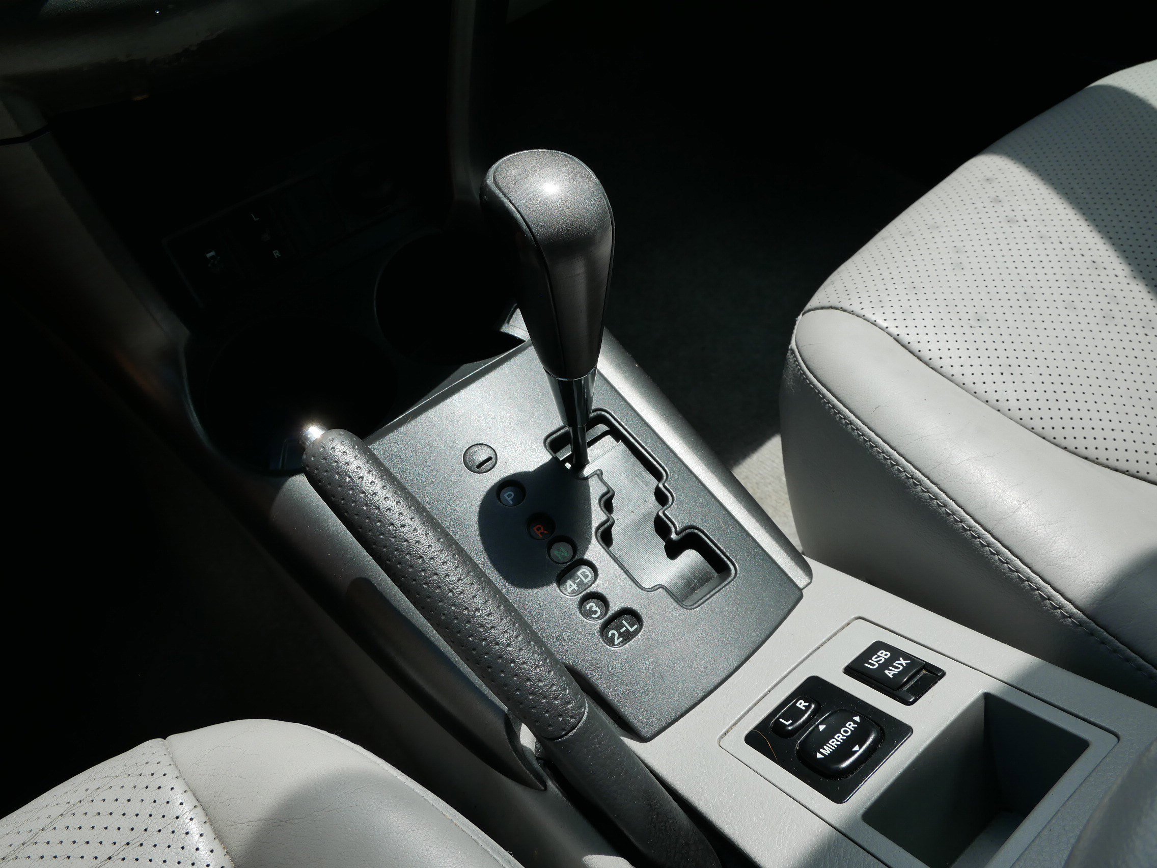 Used 2012 Black Toyota Limited image 24