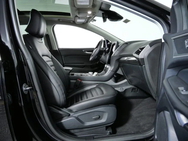 Used 2024 Black Ford SEL image 11