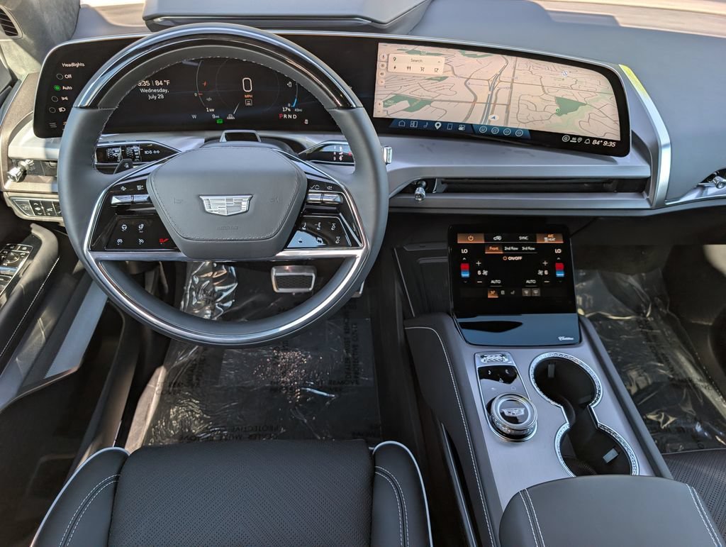2027 Cadillac VISTIQ Platinum - Photo 18