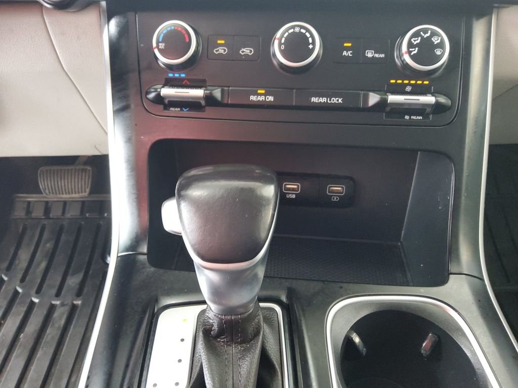 Used 2023 Blue Kia LX Seat Package image 29