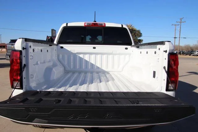 2025 Chevrolet Colorado Trail Boss - Photo 8