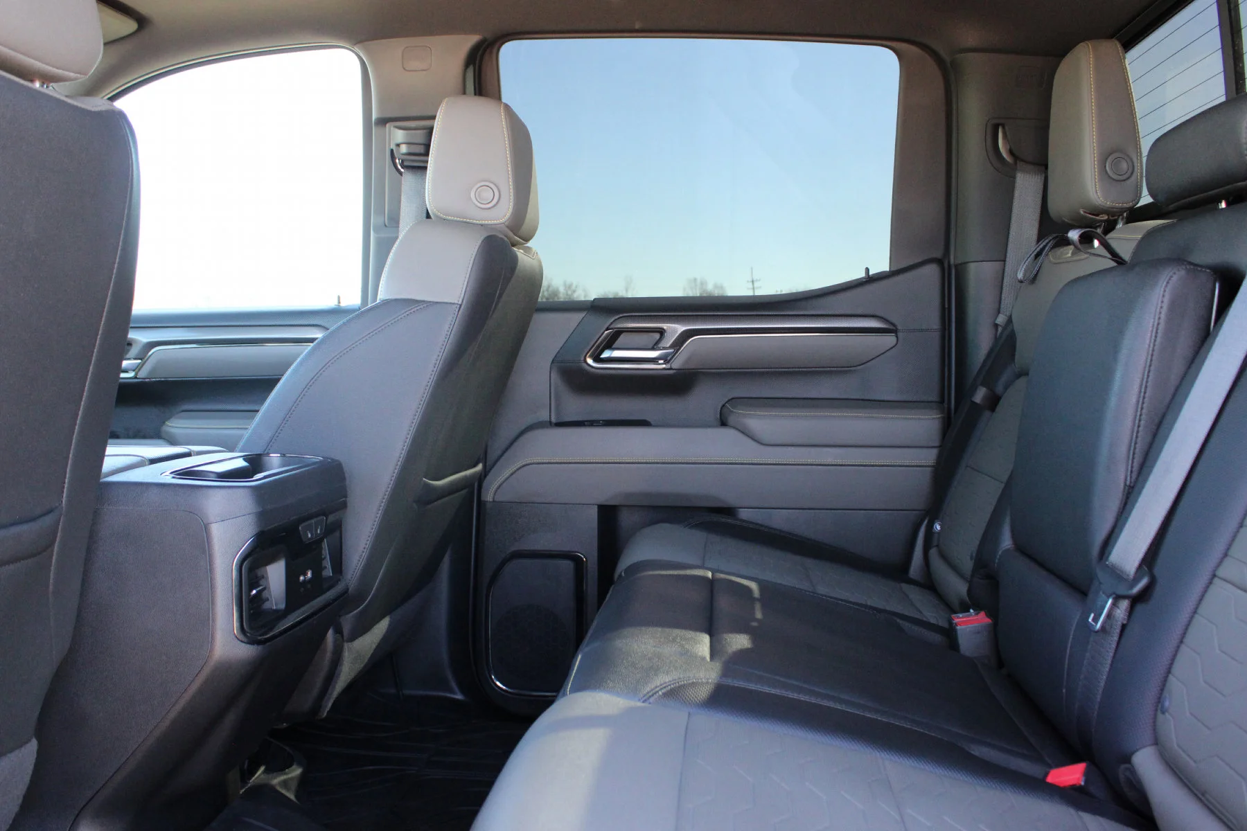 2023 Chevrolet Silverado 1500 ZR2 - Photo 21