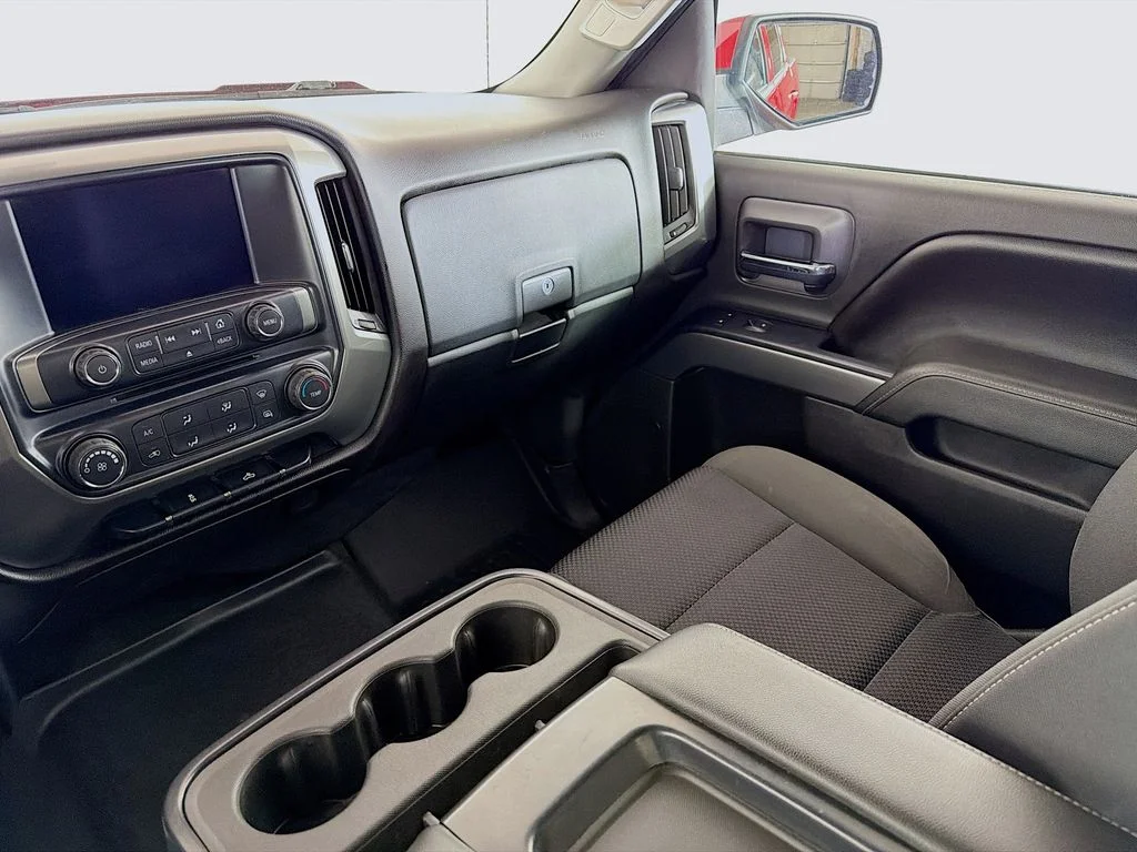 Used 2016 Red Chevrolet LT image 20