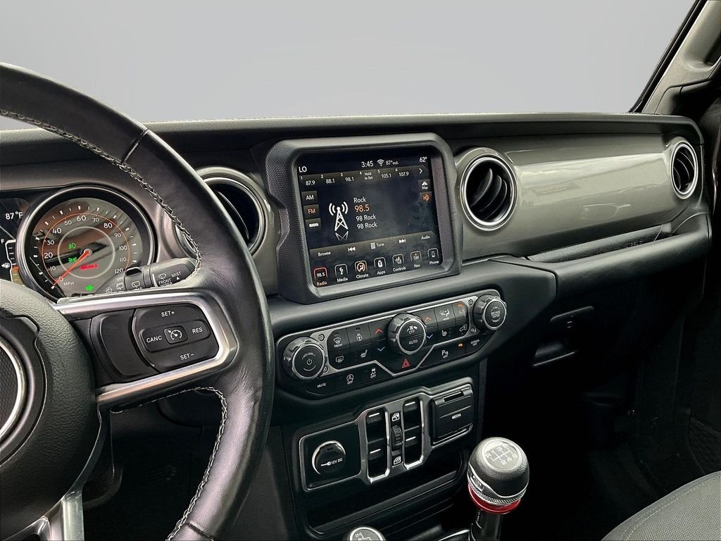 Used 2019 Gray Jeep Unlimited Sahara image 11
