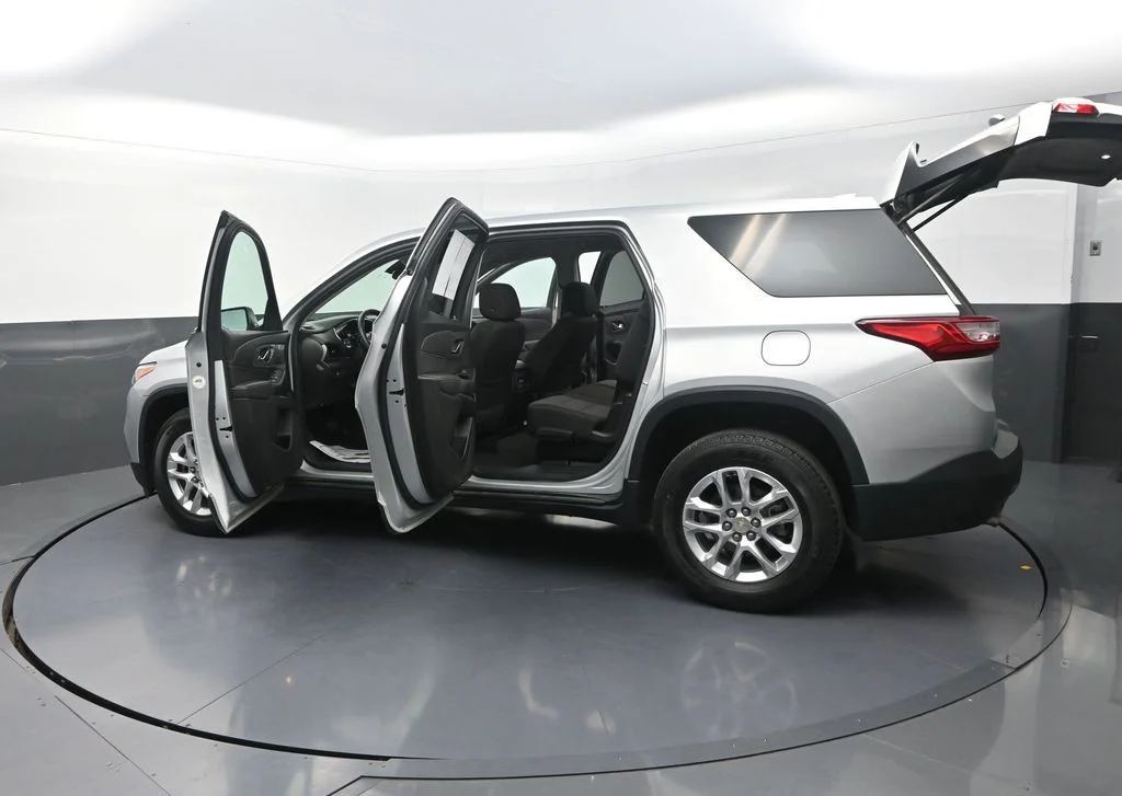 Used 2020 Silver Chevrolet LS image 33