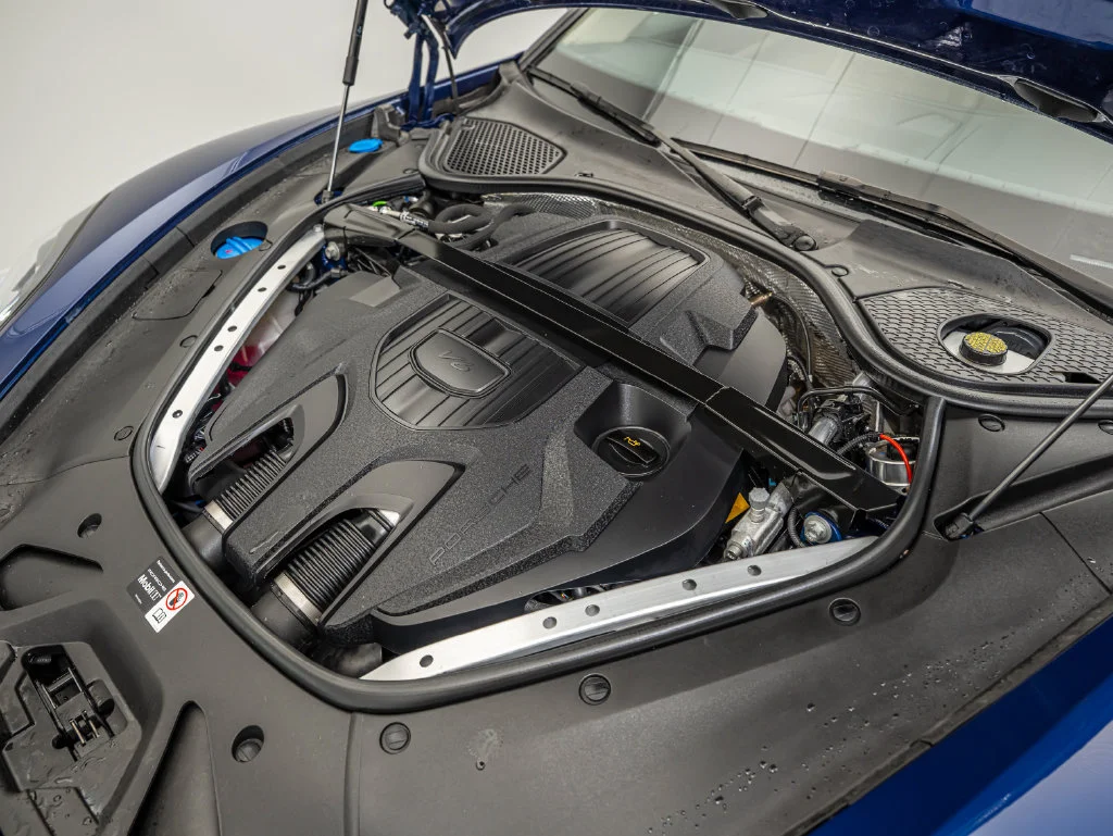 Used 2025 Gentian Blue Metallic Porsche  image 45