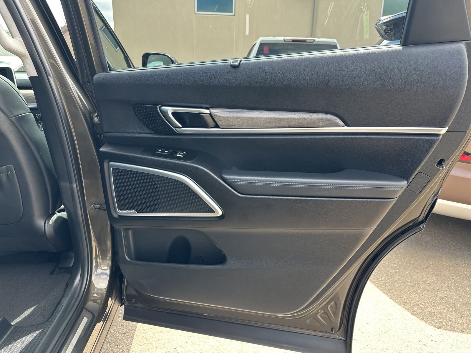 Used 2020 Green Kia SX image 33