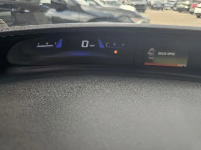 Used 2013  Honda Hybrid image 28