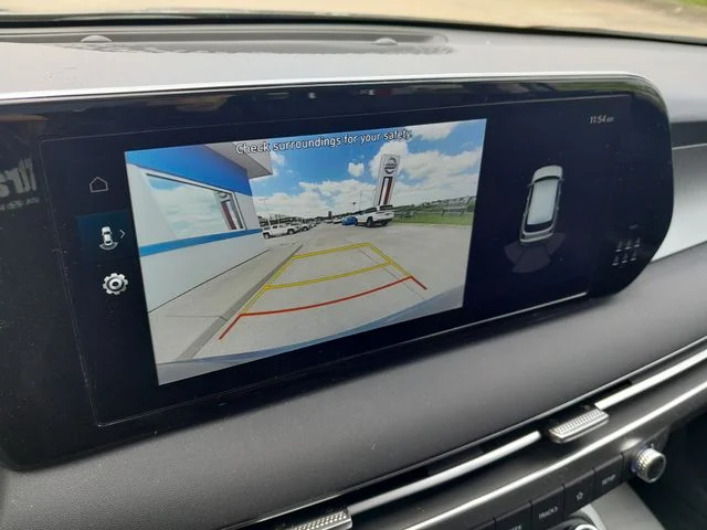 Used 2025 Gray Hyundai SE image 21