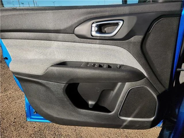 Used 2024 Blue Jeep Latitude 4x4 image 14