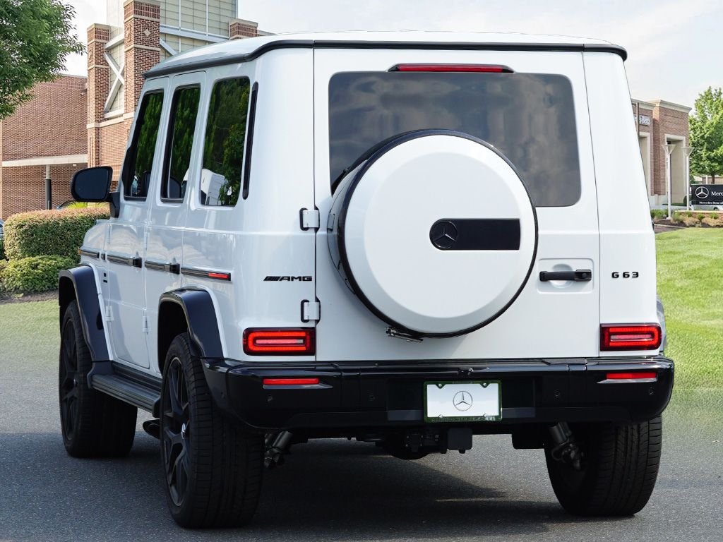 Used 2026 MANUFAKTUR Moonlight White Magno Mercedes-Benz G 63 AMG® image 7