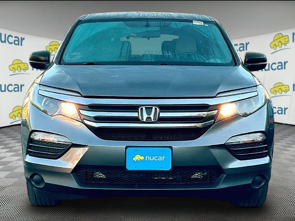 Used 2018 Gray Honda LX image 2