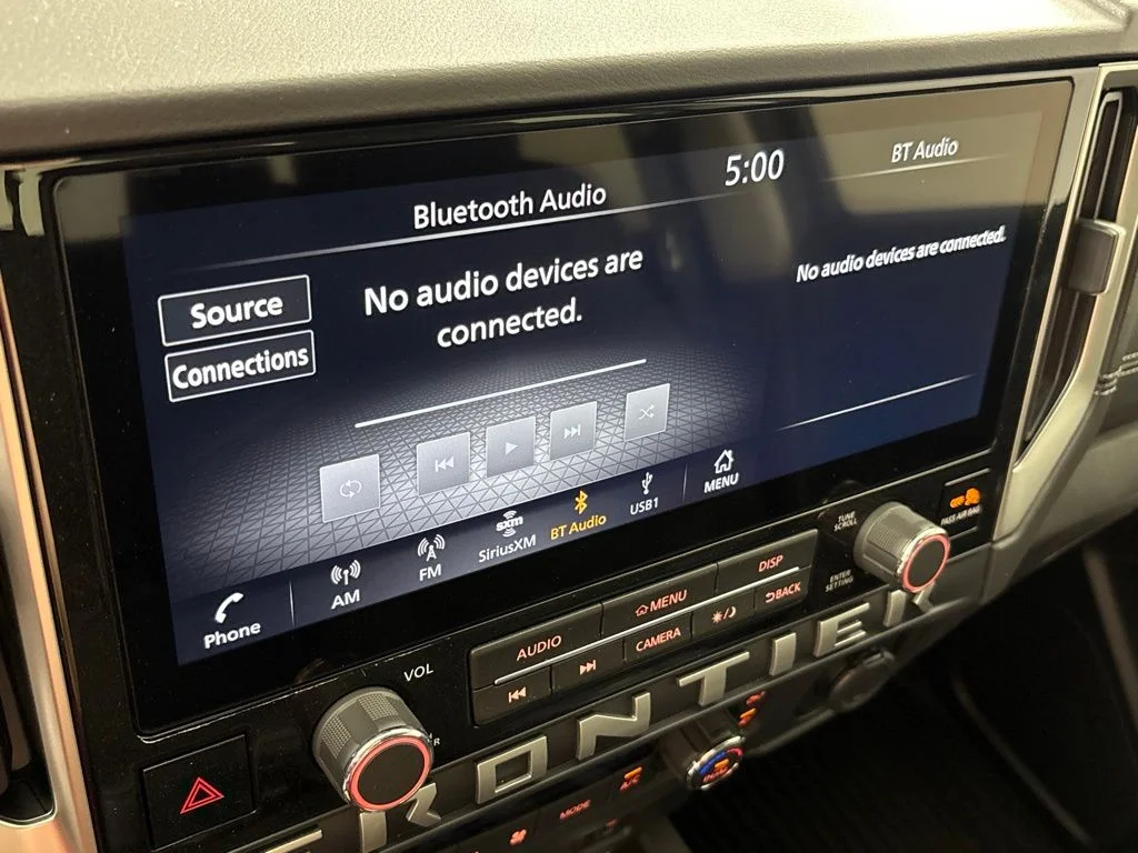 New 2026 Super Black Nissan Crew Cab SV image 31