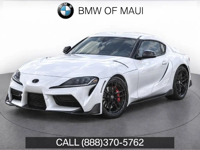 Used 2021  Toyota 3.0 image 1