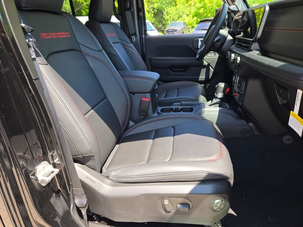 New 2026 Black Clearcoat Jeep Rubicon image 6
