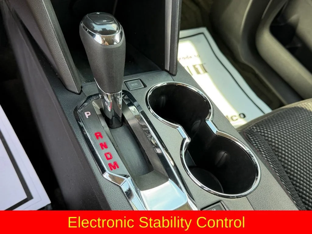 Used 2017 QUICKSILVER METALLIC GMC SLE image 12