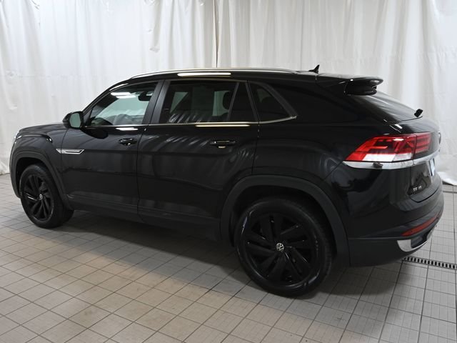 Used 2023 Black Volkswagen 3.6L V6 SE w/Technology image 9