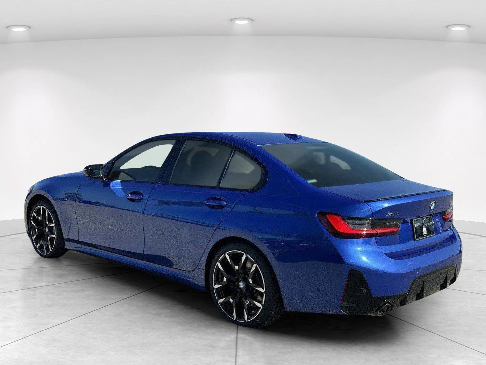 New 2026 Portimao Blue Metallic BMW 330i xDrive image 6