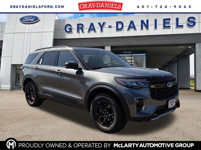 New 2026 Carbonized Gray Metallic Ford Tremor® image 33