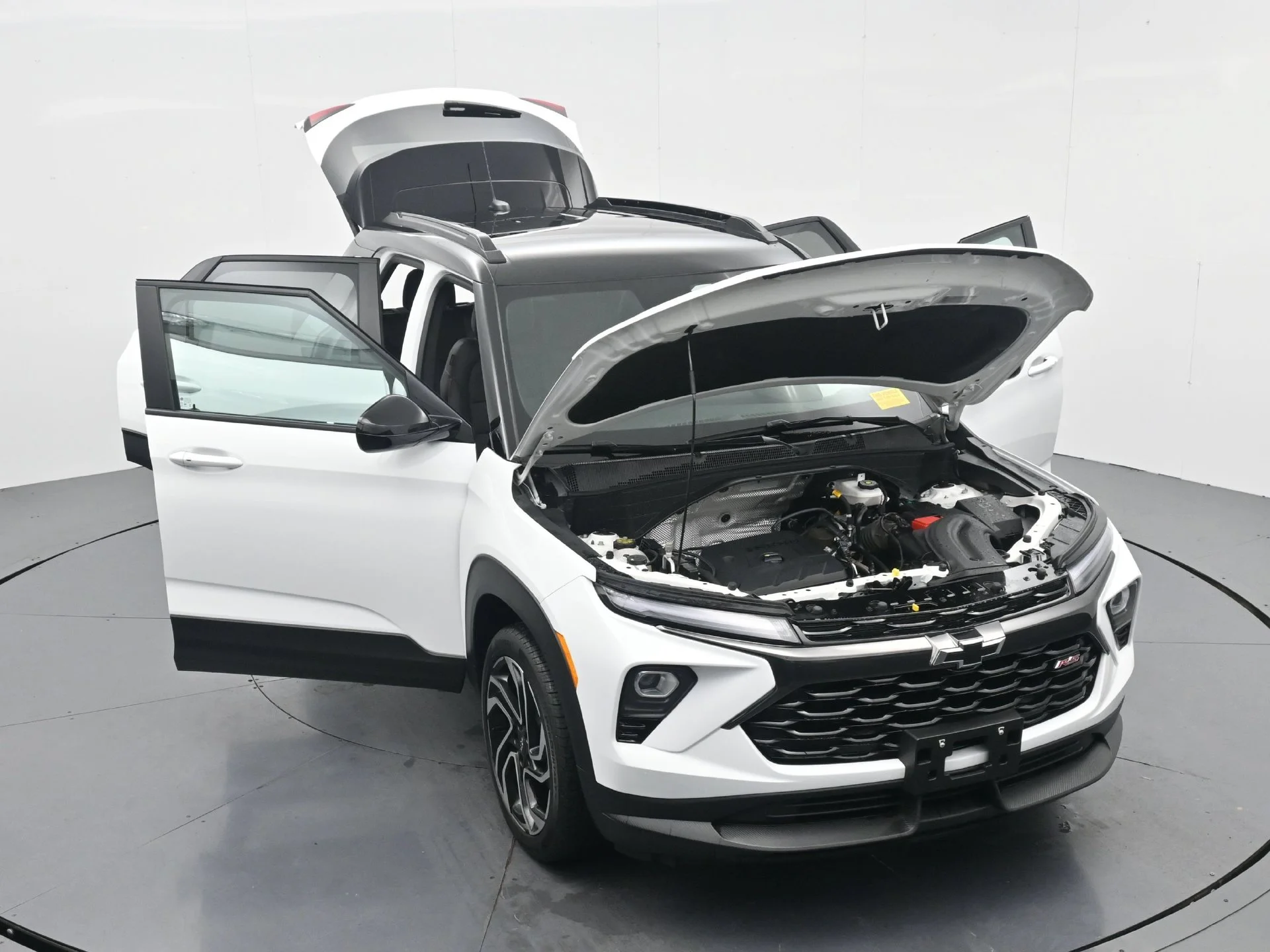 Used 2024 White Chevrolet RS image 38