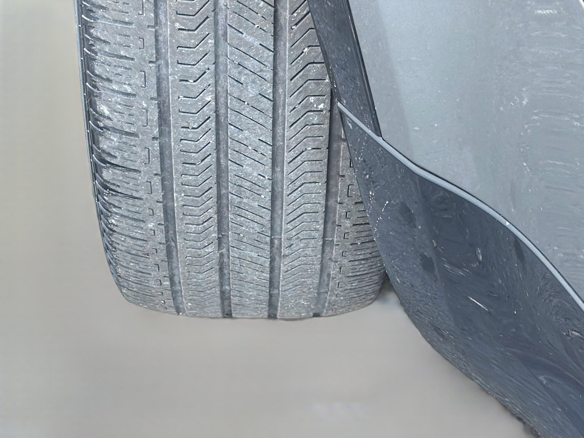 Used 2023 Silicon Silver Premium Metallic Land Rover X image 43