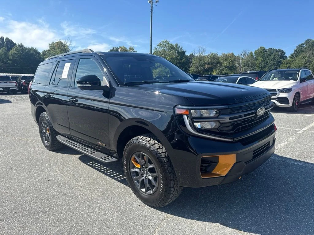 Used 2025 Black Ford Tremor image 7