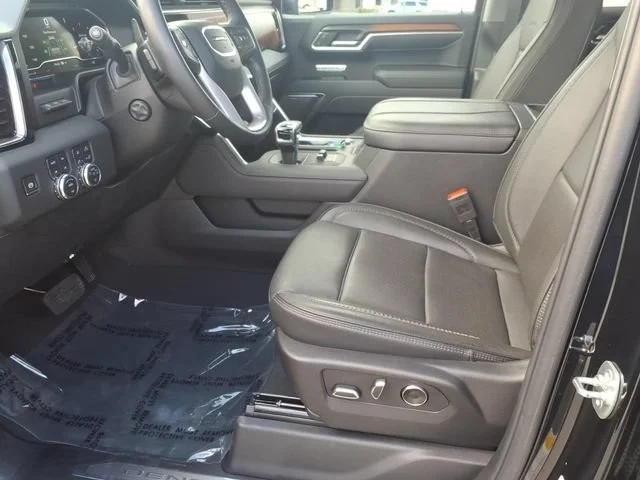 Used 2025 Onyx Black GMC Denali image 17