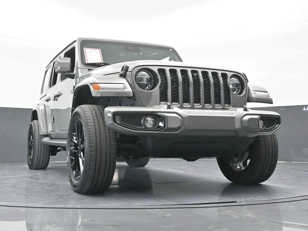 Used 2022 Sting-Gray Clearcoat Jeep Unlimited Sahara High Altitude image 68