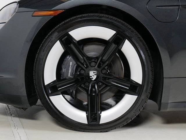 Used 2025 Volcano Grey Metallic Porsche  image 27