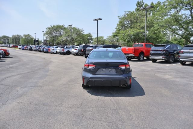 Used 2024  Toyota SE image 6